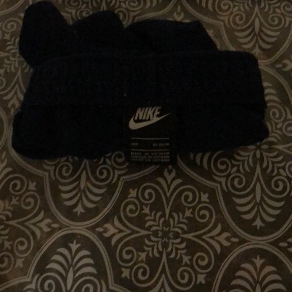 Two piece - Picture 2 of 3